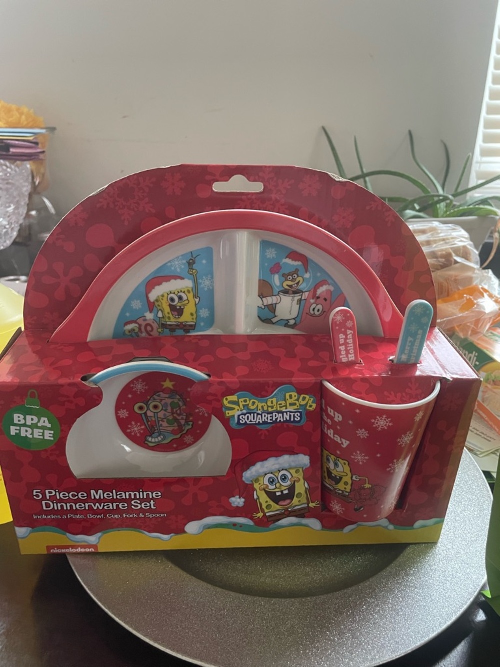 SpongeBob SquarePants Kids 5-Piece Melamine Dinnerware Set - Red & Blue Accents